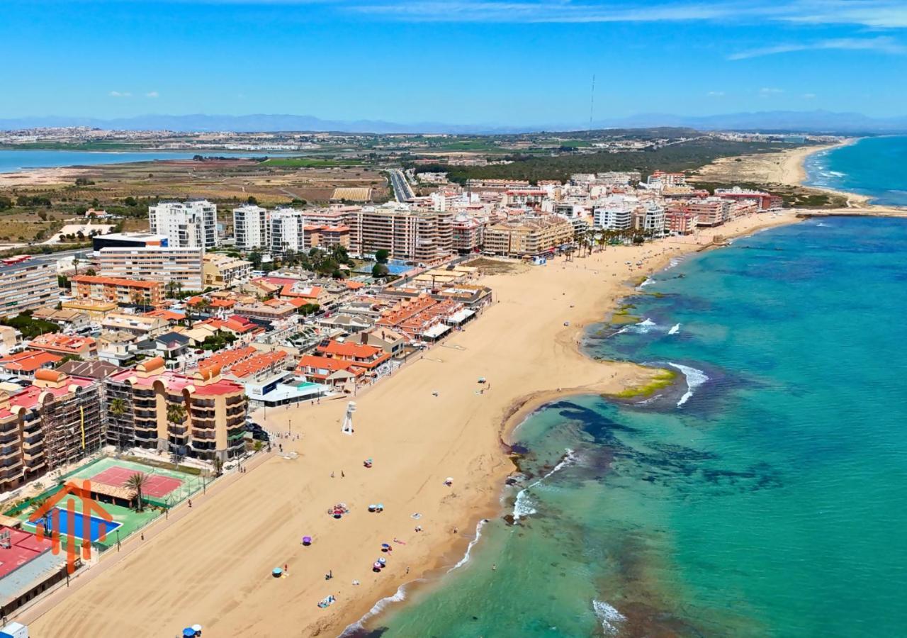Chalet En La Mata A 50 Metros De La Playa Torrevieja